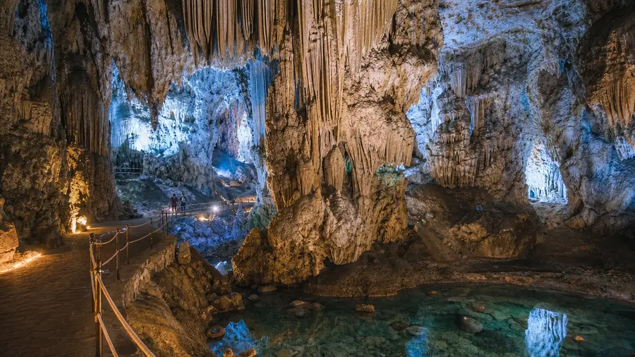 Nerja Caves Guided Tours and Visitor Guide
